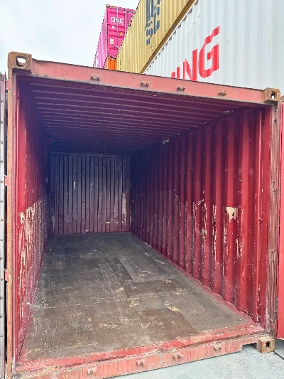 Empty 20GP container before loading the six-product order in Shanghai. Empty 20GP container before loading the six-product order in Shanghai.