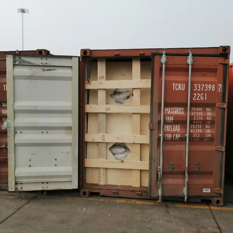 25 kg thiourea bags loaded without pallets in a shipping container 25 kg thiourea bags loaded without pallets in a shipping container